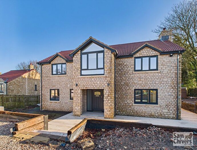 4 Bedroom Detached House For Sale In Tennis Court Road, Paulton, BS39