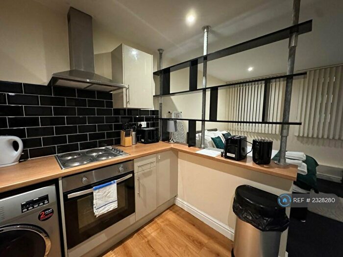 1 Bedroom Flat To Rent In Princegate House, Doncaster, DN1