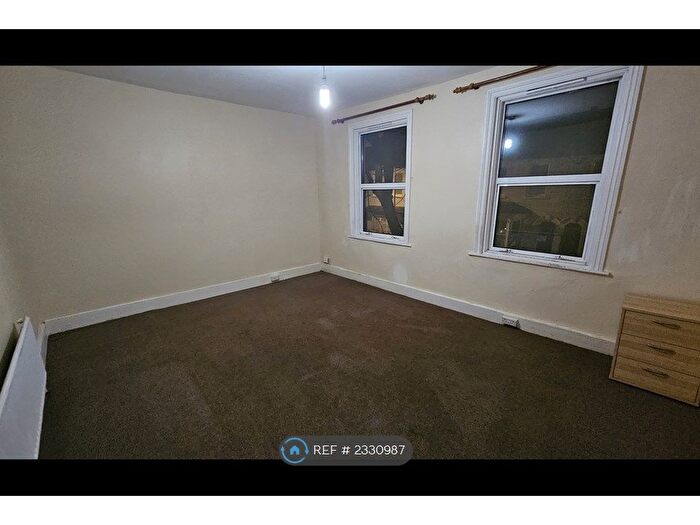 3 Bedroom Terraced House To Rent In Springfield Road, London, E17