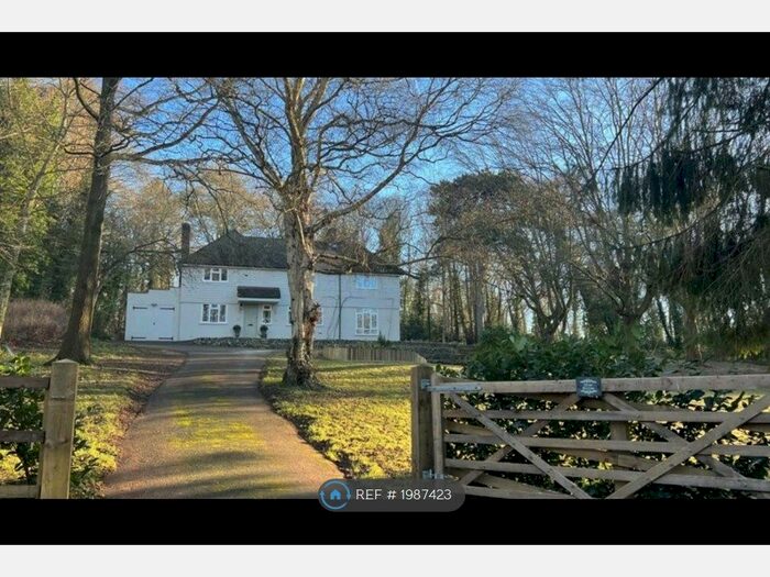 5 Bedroom Detached House To Rent In High Molewood, Hertford, SG14