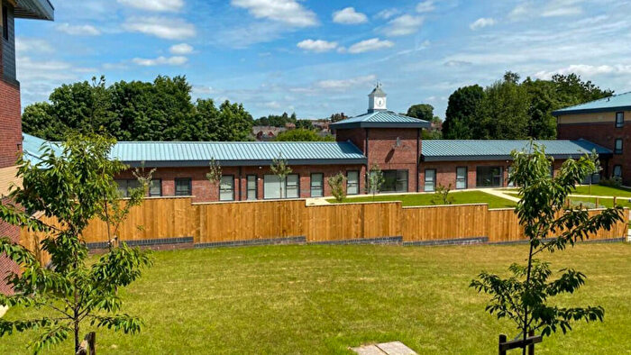 1 Bedroom Apartment To Rent In Rufus Court, LS14