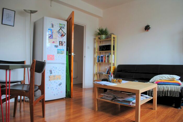 3 Bedroom Flat To Rent In Howard Road, Newington Green, Newington Green, N16