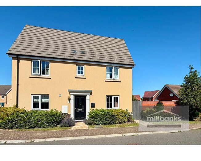 3 Bedroom House For Sale In Tortoiseshell Drive, Attleborough, Norfolk, NR17