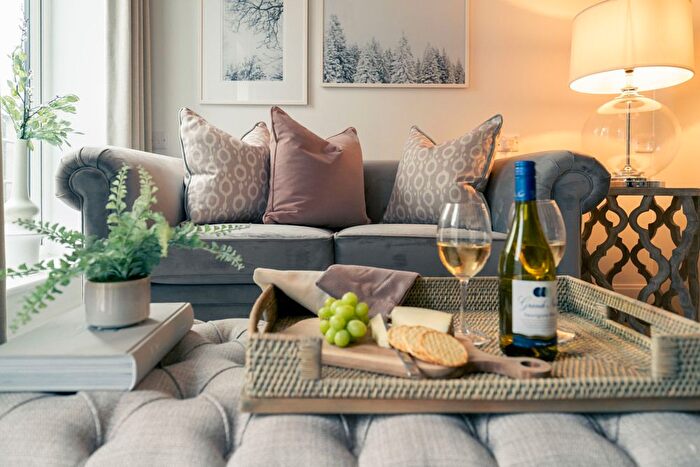 2 Bedroom Flat To Rent In Icknield Way, Baldock, SG7