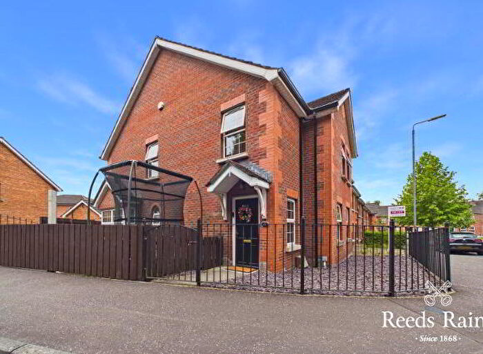 3 Bedroom End Of Terrace House For Sale In Causeway Meadows, Lisburn, BT28