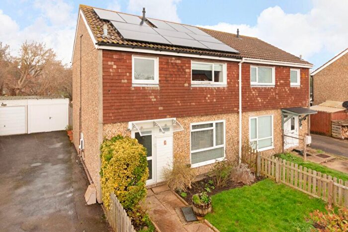 3 Bedroom Semi Detached House For Sale In Gaveston Road, Harwell, OX11