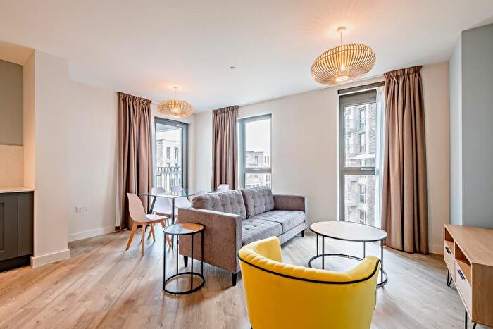 3 Bedroom Flat To Rent In Canada Gardens, Wembley Park, HA9