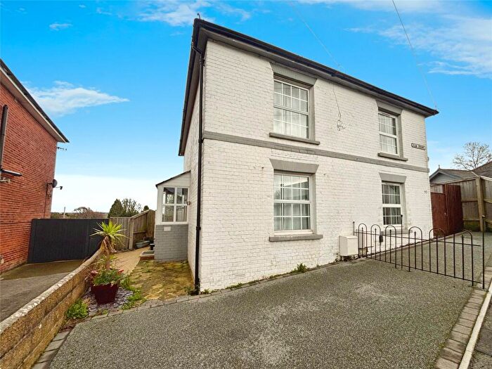 2 Bedroom Semi-Detached House For Sale In Elm Grove, Newport, Isle Of Wight, PO30