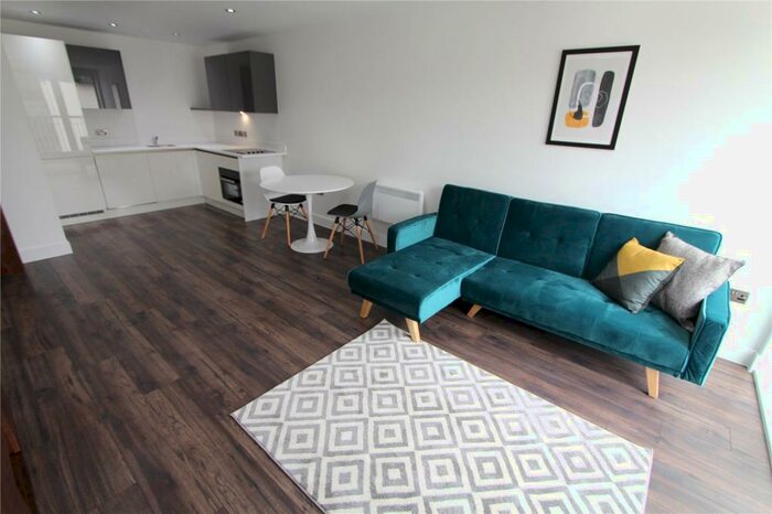 1 Bedroom Apartment To Rent In The Quadrant, Sand Pits, Birmingham, B1