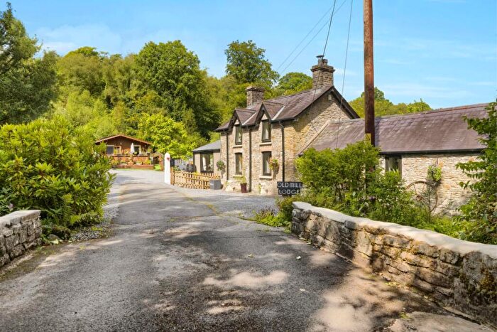 5 Bedroom Detached House For Sale In Mill Lodge, Llandeilo, SA19