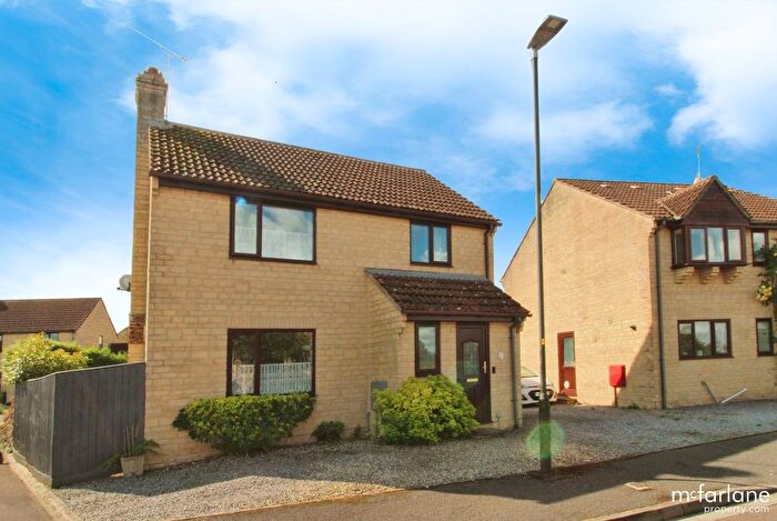 3 Bedroom Detached House For Sale In John Of Gaunt Road, Kempsford, GL7