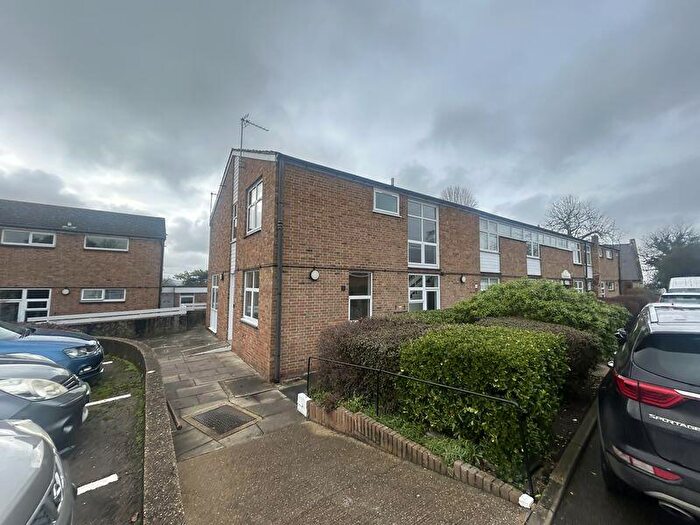 1 Bedroom Retirement Property For Sale In Theaker House, Gorringe Avenue, Southdowns, South Darenth, DA4