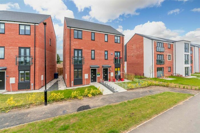 3 Bedroom End Of Terrace House To Rent In Wisteria Place, The Maples, Great Park, NE13