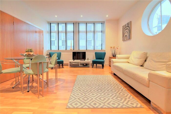3 Bedroom Flat To Rent In Marsham Street, Westminster, London, SW1P