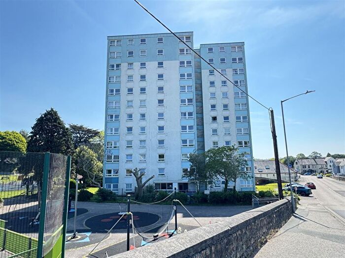 1 Bedroom Flat For Sale In South Street, St Austell, PL25