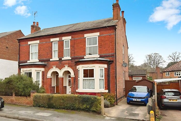 4 Bedroom Semi Detached House For Sale In Bramcote Road, Beeston, NG9