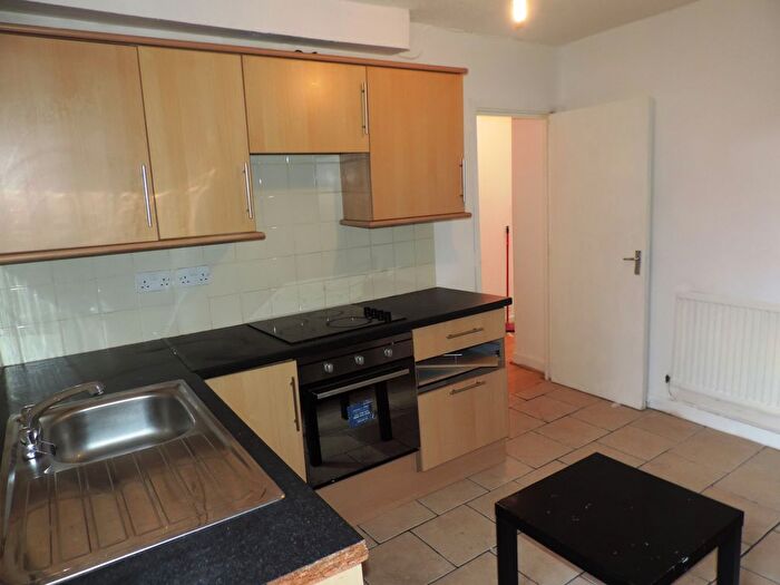 1 Bedroom Flat To Rent In Cathays Terrace, Cardiff, CF24