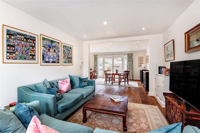 4 Bedroom End Of Terrace House To Rent In Cambridge Gardens, Tunbridge Wells, Kent, TN2