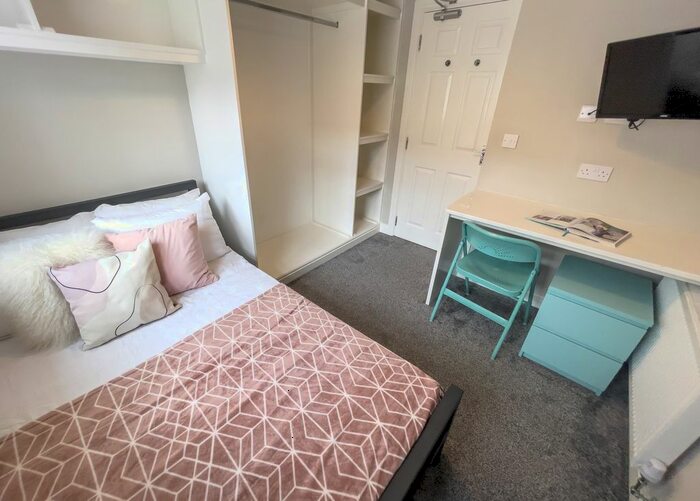 6 Bedroom Property To Rent In Leopold Road, Kensington, Liverpool, L7