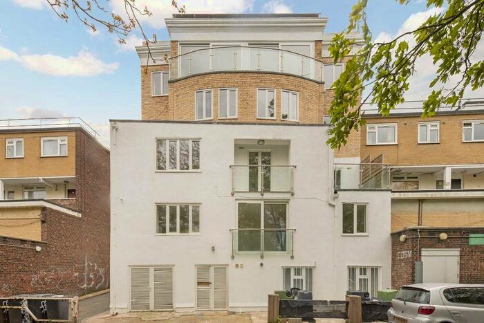 2 Bedroom Flat To Rent In Bridport Terrace, London, SW8