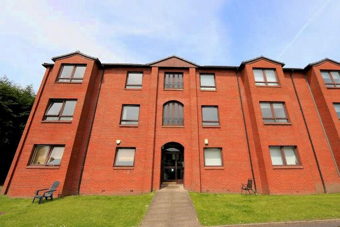 2 Bedroom Flat To Rent In Sandbank Crescent, Glasgow, G20