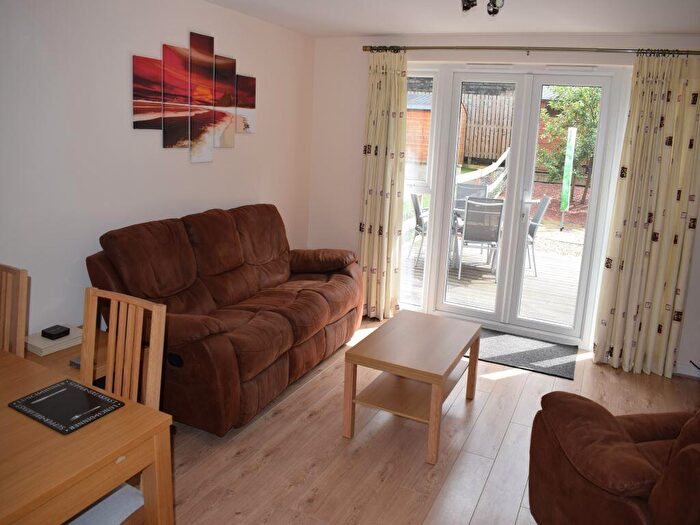 4 Bedroom Terraced House To Rent In Slateford Gait, Edinburgh, EH11