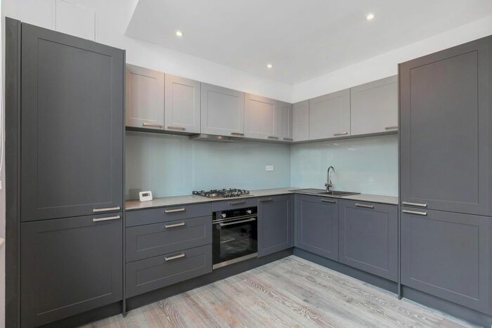 1 Bedroom Flat To Rent In Hesketh Place, London, W11