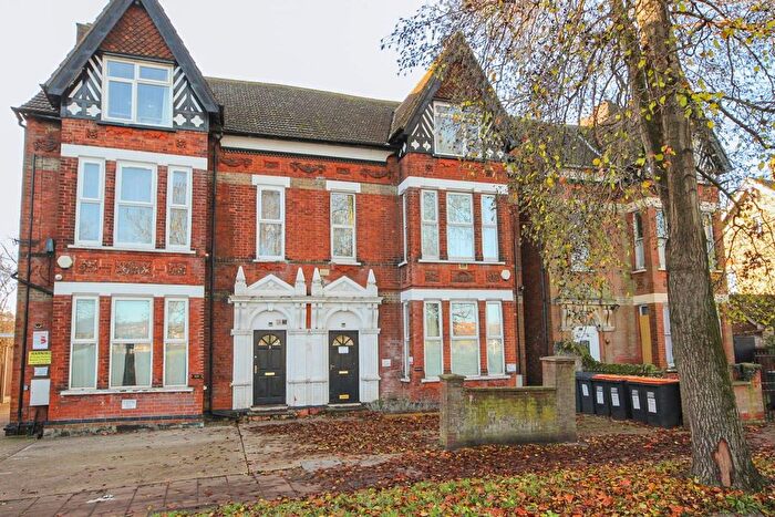 1 Bedroom Flat For Sale In Flat, - Clapham Road, Bedford, Bedfordshire, MK41