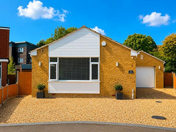 2 Bedroom Detached Bungalow For Sale In Willow Close, Hythe, CT21