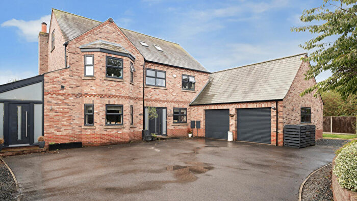 5 Bedroom Detached House For Sale In Blenheim Drive, Doncaster, DN9