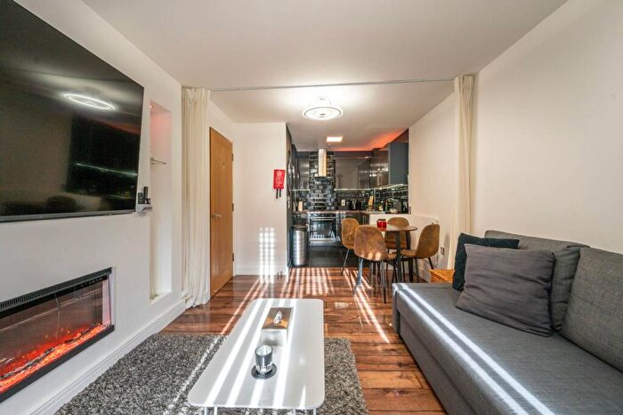 1 Bedroom Flat To Rent In Granite Apartments, Stratford, London, E15