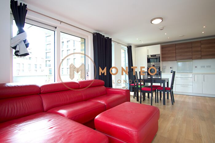 3 Bedroom Flat To Rent In Ivy Point, Hannaford Walk, London, E3