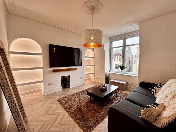 2 Bedroom Flat To Rent In Union Grove, Aberdeen, AB10