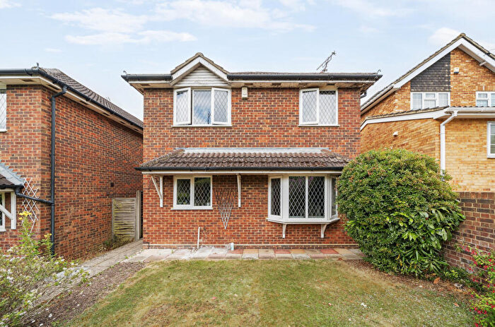 4 Bedroom Detached House For Sale In Huntercombe Lane North, Slough, Buckinghamshire, SL1