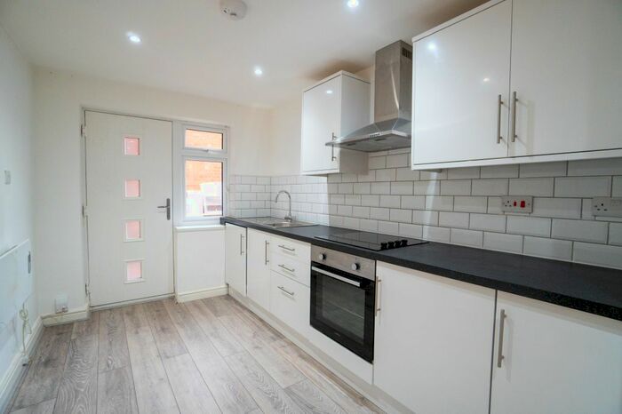 1 Bedroom Flat To Rent In Fleetwood Road, Clarendon Park, Leicester, LE2