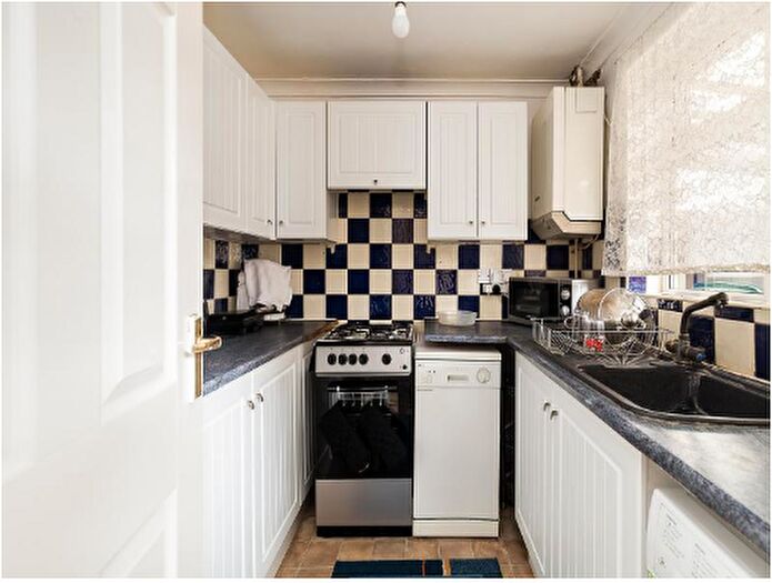 4 Bedroom Terraced House To Rent In Wilson Avenue, Mitcham, CR4