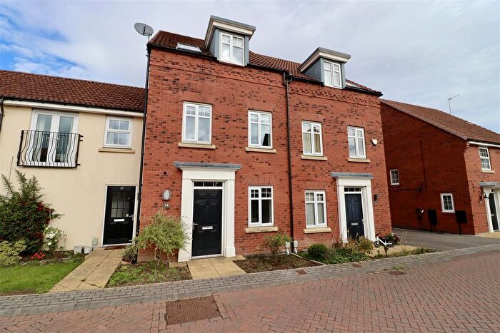 3 Bedroom Town House For Sale In Newman Avenue, Beverley, HU17