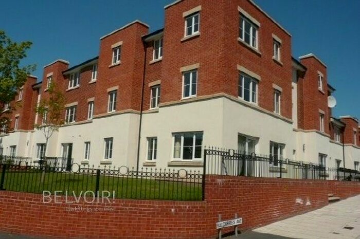 2 Bedroom Flat To Rent In Woodlands Hall, Whelley, Wigan, WN1