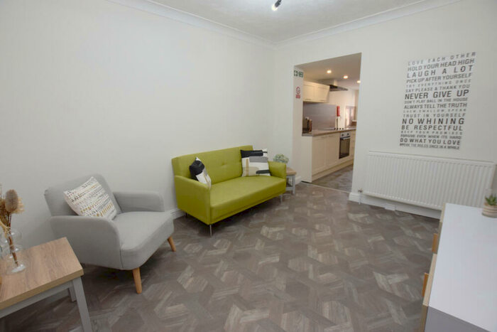 1 Bedroom Terraced House To Rent In Denmark Road, Northampton, NN1