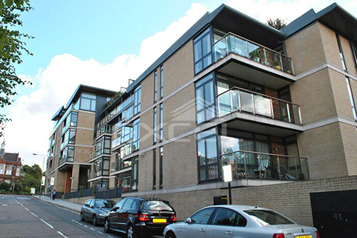 2 Bedroom Apartment To Rent In Pulse Apartments, West Hampstead, NW6