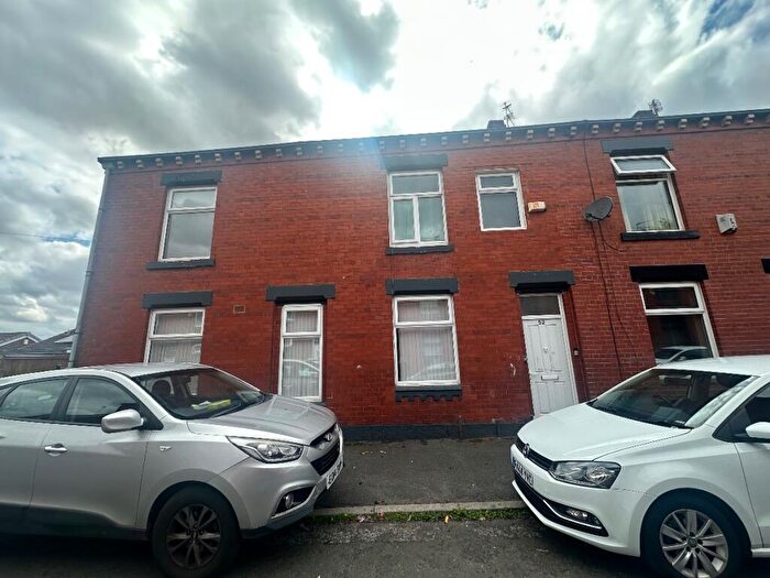 5 Bedroom Terraced House For Sale In County Street, Oldham, OL8