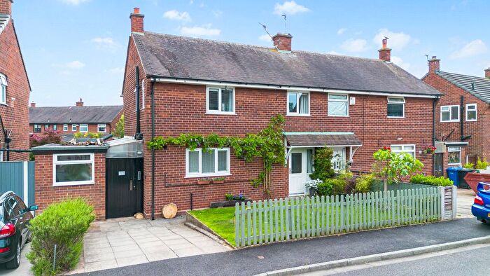 3 Bedroom Semi-Detached House For Sale In Ilex Avenue, Winwick, WA2