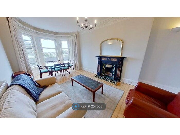 2 Bedroom Flat To Rent In Mcdonald Road, Edinburgh, EH7