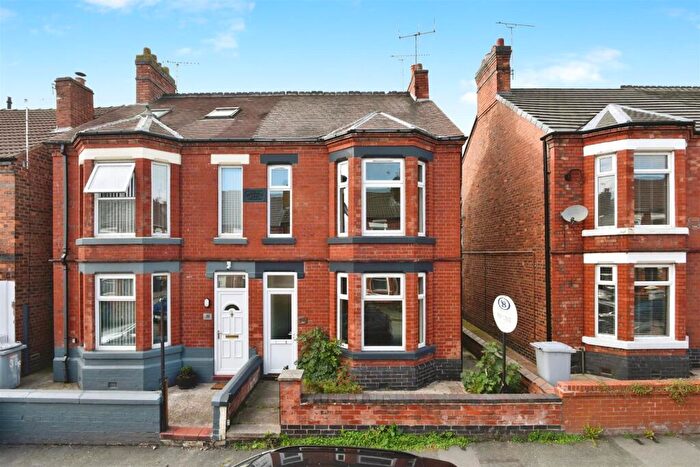 3 Bedroom Semi-Detached House For Sale In Buxton Avenue, Crewe, CW1