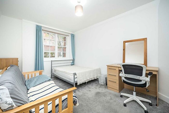 1 Bedroom Flat For Sale In Hastings Street, Bloomsbury, WC1H