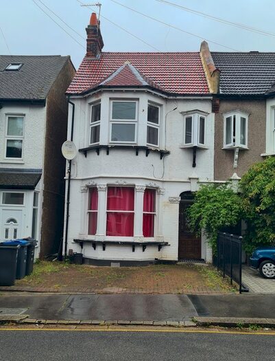 1 Bedroom Maisonette To Rent In Chisholm Road, Croydon, Surrey, CR0