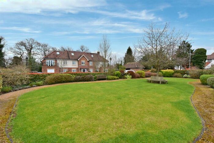 2 Bedroom Apartment To Rent In Bisham House, Woodside Gardens, Marlow, Buckinghamshire, SL7