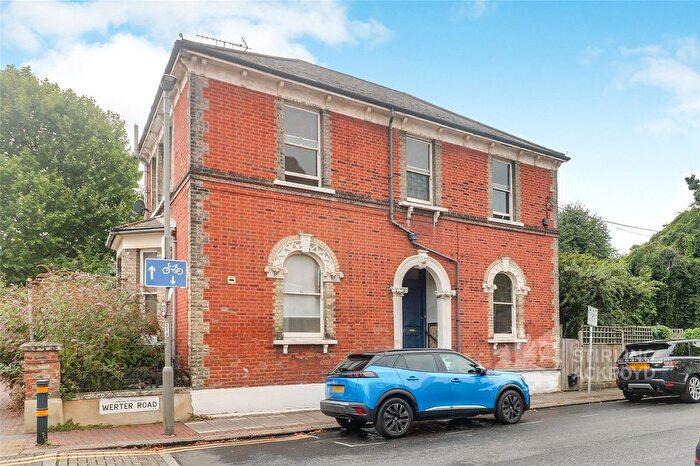 Studio To Rent In Werter Road, Putney, SW15