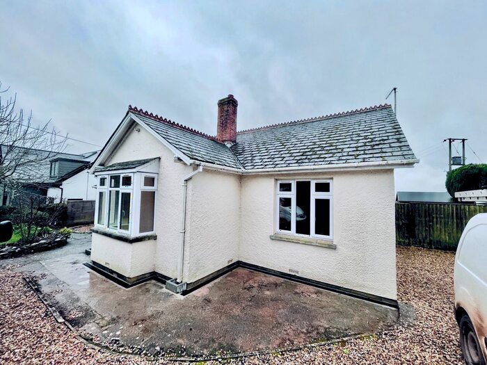 2 Bedroom Bungalow To Rent In Red Hill, West Monkton, Taunton, TA2