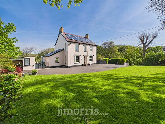 4 Bedroom Detached House For Sale In Hillside, Brynhenllan, Dinas Cross, Newport, SA42